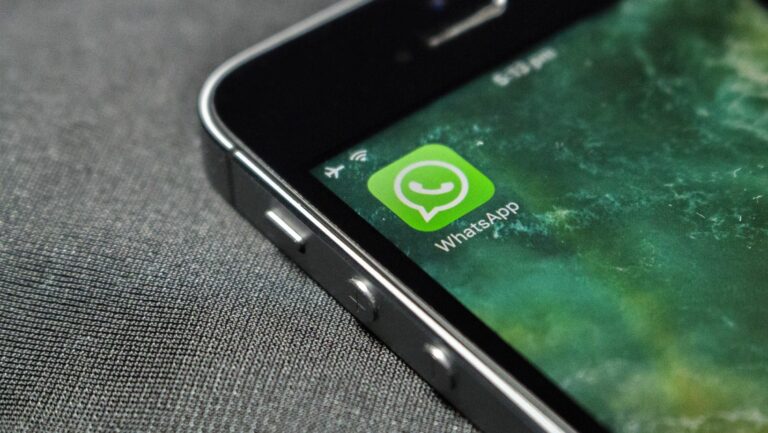 whatsapp for sexting